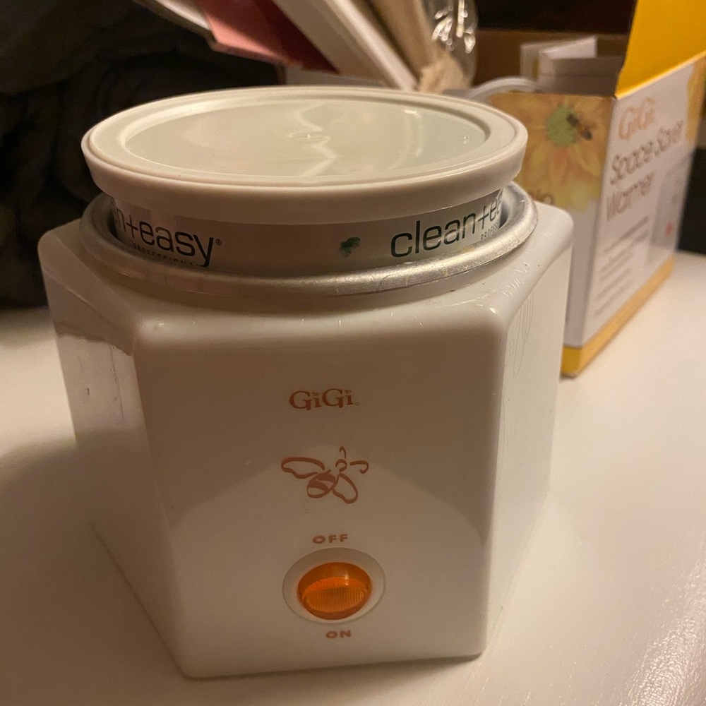 Body waxing kit!